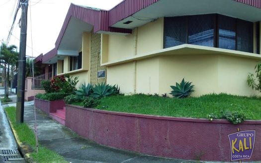 VENTA CASA USO MIXTO ROHRMOSER /COMMERCIAL HOUSE FOR SALE ROHRMOSER