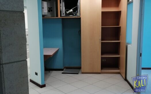 RENTA OFICINA DIFERENTE METRAJE PASEO COLON /OFFICE FOR RENT PASEO COLON