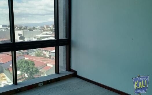 RENTA OFICINA DIFERENTE METRAJE PASEO COLON /OFFICE FOR RENT PASEO COLON