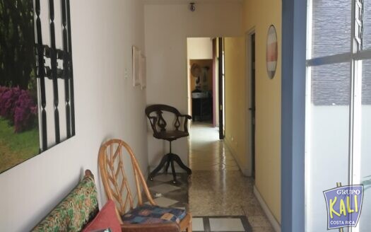 VENTA O RENTA EDIF. IDEAL B&B O AIRB&B ROHRMOSER $575.000/COMMERCIAL PROPERTY FOR SALE ROHRMOSER $575.000