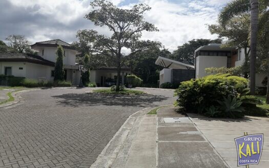 VENTA LOTE STA ANA PIEDADES ENCONDO $268.000/LOT FOR SALE STA ANA IN CONDO