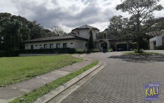 VENTA LOTE STA ANA PIEDADES ENCONDO $268.000/LOT FOR SALE STA ANA IN CONDO