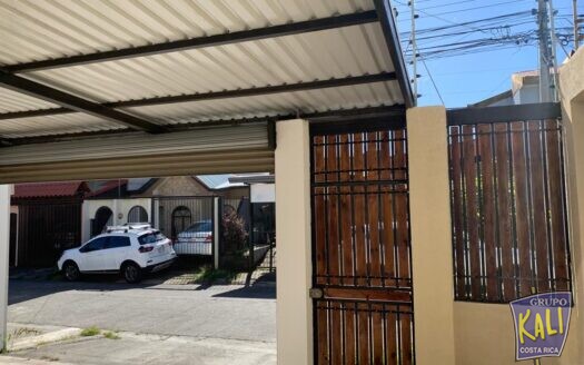 VENTA CASA MATA DE PLATANO GOICOECHEA 85 MILLONES/2 STORY HOUSE GUADALUPE FOR SALE