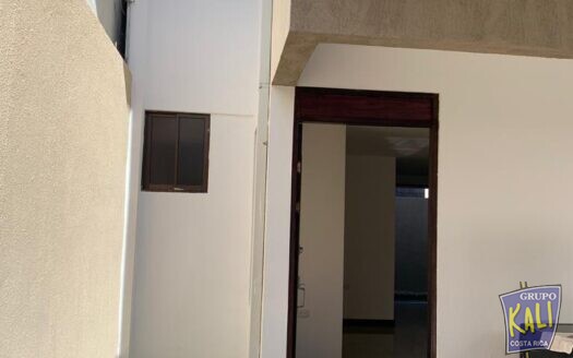 VENTA CASA MATA DE PLATANO GOICOECHEA 85 MILLONES/2 STORY HOUSE GUADALUPE FOR SALE