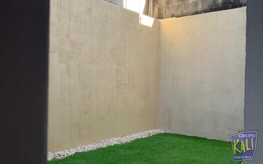 VENTA CASA MATA DE PLATANO GOICOECHEA 85 MILLONES/2 STORY HOUSE GUADALUPE FOR SALE