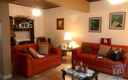 ROHRMOSER VENTA CASA 2 PLANTAS 145MILLONES DE COLONES/ ROHRMOSER 2 STORY HOUSE FOR SALE