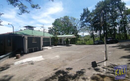 POZOS STA ANA TERRENO 5,465M2 2 EDIFICACIONES $620.000/POZOS STA ANA LOT AND 2 HOUSES FOR SALE