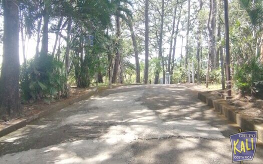 POZOS STA ANA TERRENO 5,465M2 2 EDIFICACIONES $620.000/POZOS STA ANA LOT AND 2 HOUSES FOR SALE