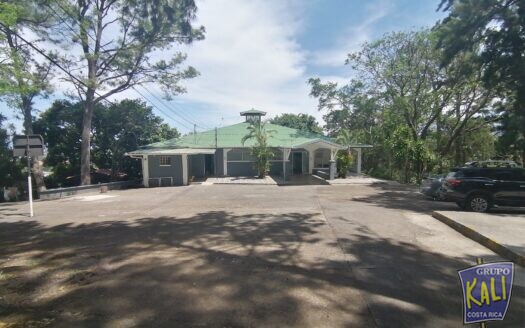 POZOS STA ANA TERRENO 5,465M2 2 EDIFICACIONES $620.000/POZOS STA ANA LOT AND 2 HOUSES FOR SALE