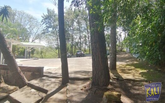 POZOS STA ANA TERRENO 5,465M2 2 EDIFICACIONES $620.000/POZOS STA ANA LOT AND 2 HOUSES FOR SALE