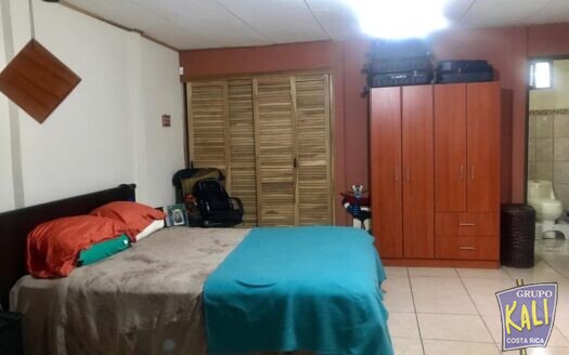 ROHRMOSER VENTA CASA 2 PLANTAS 145MILLONES DE COLONES/ ROHRMOSER 2 STORY HOUSE FOR SALE