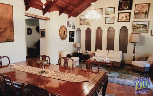 ROHRMOSER VENTA CASA+APTO EXE UBICACION/ROHRMOSER HOUSE+APTO FOR SALE