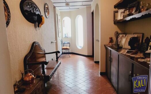 ROHRMOSER VENTA CASA+APTO EXE UBICACION/ROHRMOSER HOUSE+APTO FOR SALE