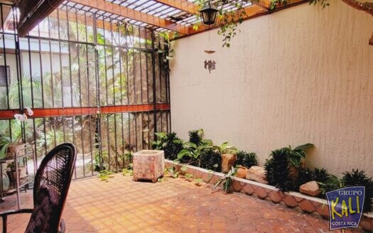 ROHRMOSER VENTA CASA+APTO EXE UBICACION/ROHRMOSER HOUSE+APTO FOR SALE