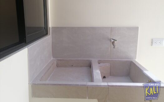 PAVAS DEL OESTE VENTA FERRETERIA Y 2 APTOS/HARDWARDE AND 2 APTOS FOR SALE PAVAS