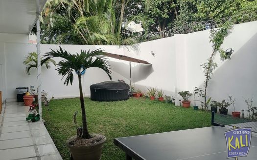 NUNCIATURA CASA COMERCIAL $5.000+IVA/COMMERCIAL HOUSE FOR RENT $5.000