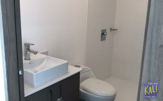 Rohrmoser venta apto piso 11 $175mil/Rohrmoser apto for sale $175000