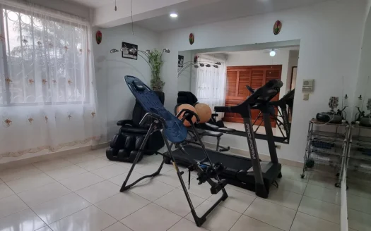 Rohrmoser amplia casa 2 plantas 1380m2T/ Rohrmoser 2 story house for sale