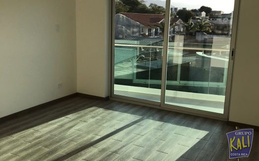 Rohrmoser venta apto piso 11 $175mil/Rohrmoser apto for sale $175000