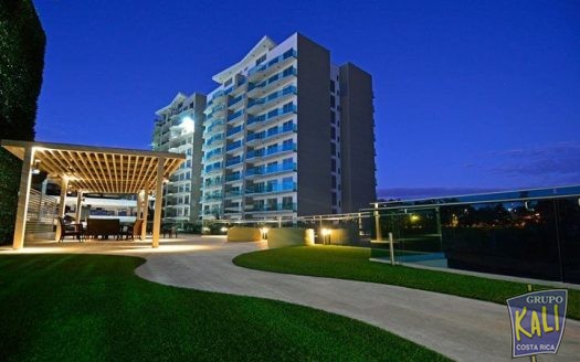 Rohrmoser venta apto piso 11 $175mil/Rohrmoser apto for sale $175000