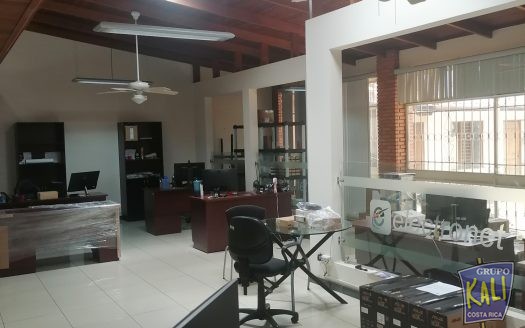 Rohrmoser casa uso mixto amplia bella $450K/ Rohrmoser 2 story house for sale