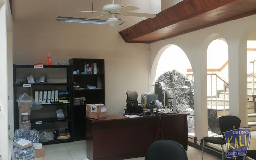 Rohrmoser casa uso mixto amplia bella $450K/ Rohrmoser 2 story house for sale