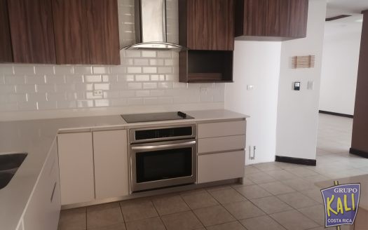 Geroma sector Rohrmoser venta casa 2 plantas $285.000/Geroma Pavas nide house for sale