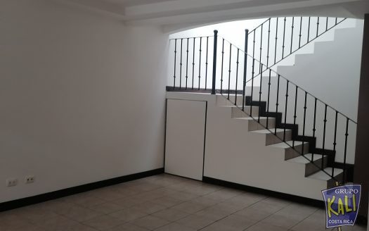 Geroma sector Rohrmoser venta casa 2 plantas $285.000/Geroma Pavas nide house for sale