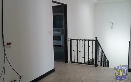 Geroma sector Rohrmoser venta casa 2 plantas $285.000/Geroma Pavas nide house for sale