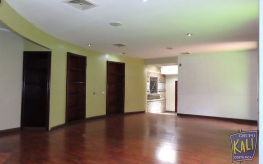 Pavas edificio comercial x Embajada USA amplio/Pavas nice property for rent