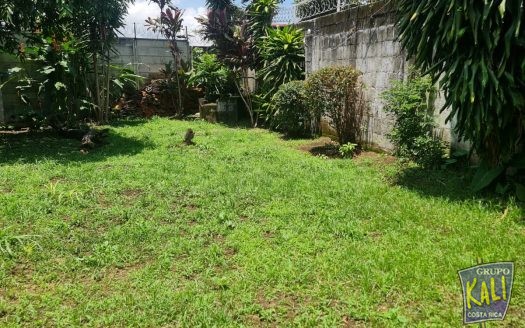 Rohrmoser casa 2 plantas con amplio patio/2 story house for sale big patio