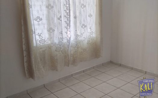 Calle Blancos Goicoechea casita en venta 61 millones/ Calle Blancos house for sale