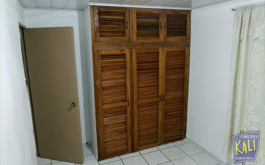 Calle Blancos Goicoechea casita en venta 61 millones/ Calle Blancos house for sale