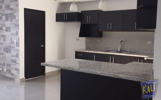 Geroma Rohrmoser cada duplex  venta $260K/Geroma Townhouse for sale