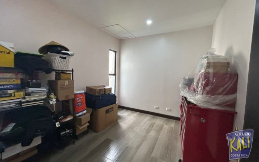 Sabana Sur venta casa moderna e indepenciente $295,000/Sabana Sur 2 story house for sale $295.000