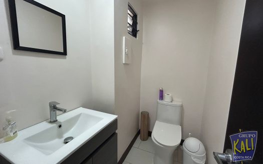 Sabana Sur venta casa moderna e indepenciente $295,000/Sabana Sur 2 story house for sale $295.000