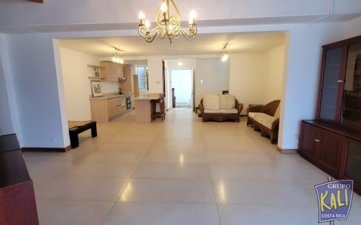 Rohrmoser venta casa en condo $285K inversion/Rohrmoser 2 story house for sale