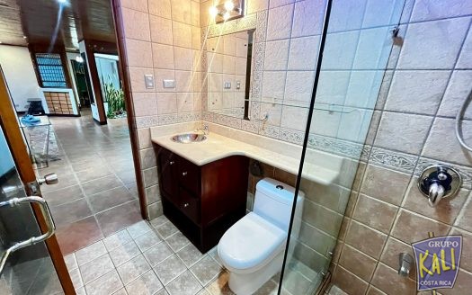Geroma Roma casa de 1 planta 96mil remodelada/Roma Pavas 1 story house for sale