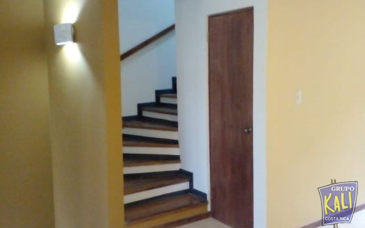 Sabana S. casa 2 plantas venta $200mil/Sabana Sur 2 story house for sale $200.000
