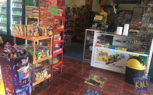 Mercedes Norte supermercado y apto en venta/Mercedes Norte supermarket and apto for sale