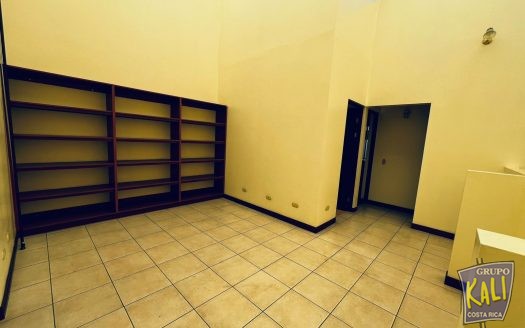 Sector Nunciatura casa de 2 plantas en condo se renta $1,300/Nunciatura area 2 story house for rent $1,300