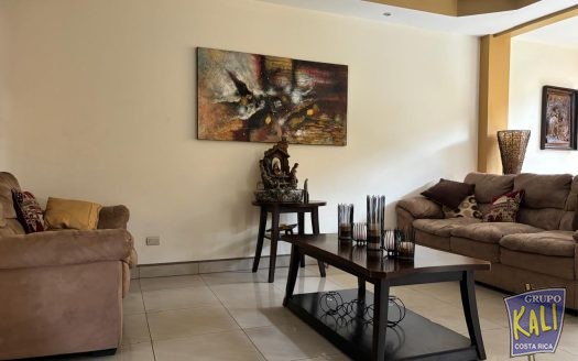 Zapote casa de 2 plantas ind bella 135 millones/ Zapote, 2 story house for sale 135.000.000