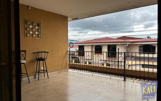 Zapote casa de 2 plantas ind bella 135 millones/ Zapote, 2 story house for sale 135.000.000