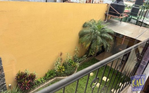 Zapote casa de 2 plantas ind bella 135 millones/ Zapote, 2 story house for sale 135.000.000