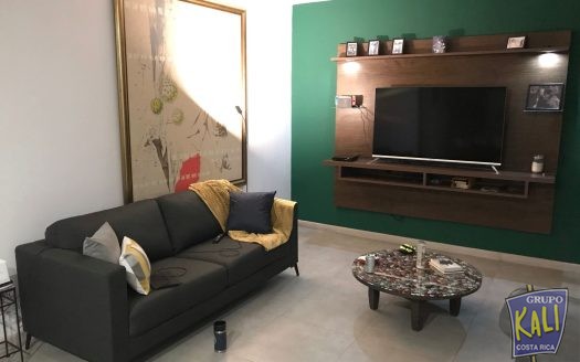 Uruca venta hermoso apto 2do piso $160.000/ Uruca, nice apto for sale $160.000