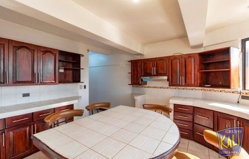 Rohrmoser Geroma casa renta amplia $2600/Rohrmoser Geroma house for rent $2,600