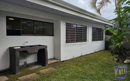Sabana Oeste casa de 1 planta ind en venta $250K/Sabana oeste 1story house for sale