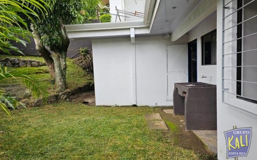 Sabana Oeste casa de 1 planta ind en venta $250K/Sabana oeste 1story house for sale