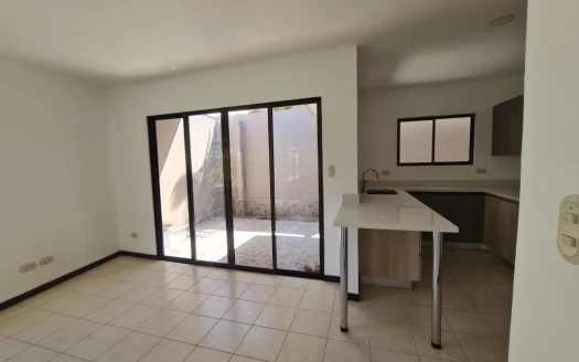 Sn Francisco de Heredia casa 1 planta 115millones/Heredia 1 planta 115 millones