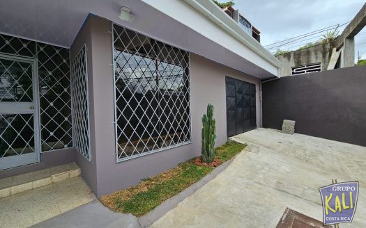 Sabana Oeste casa de 1 planta ind en venta $250K/Sabana oeste 1story house for sale